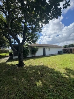 Building Photo - 5956 Bahama Ct