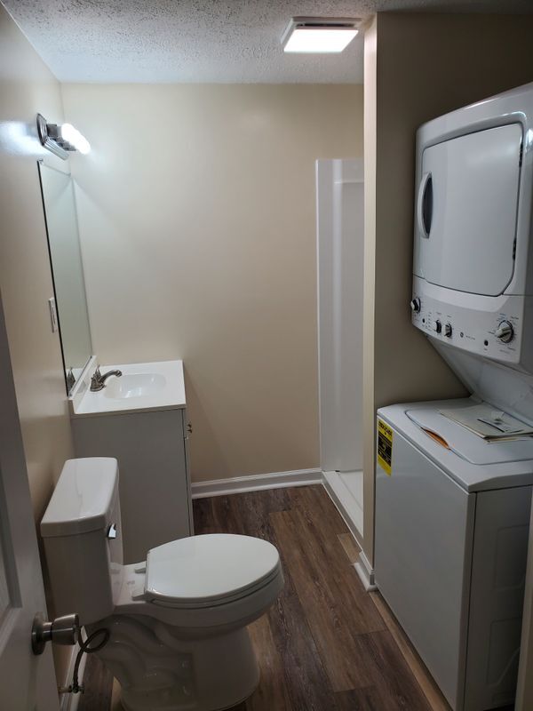 Building Photo - 117 S Shenandoah Ave