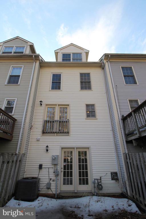 Building Photo - 7831 Gum Springs Village Dr