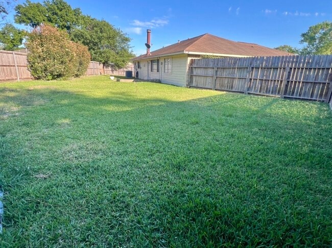 Building Photo - 17010 Sunview Ct