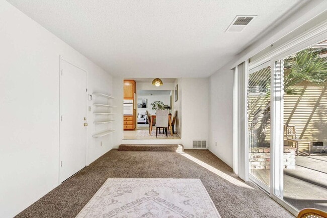 Building Photo - Classic Davis Manor Ranch — 3 Bed, 2 Bath with Covered Patio and Large Yard