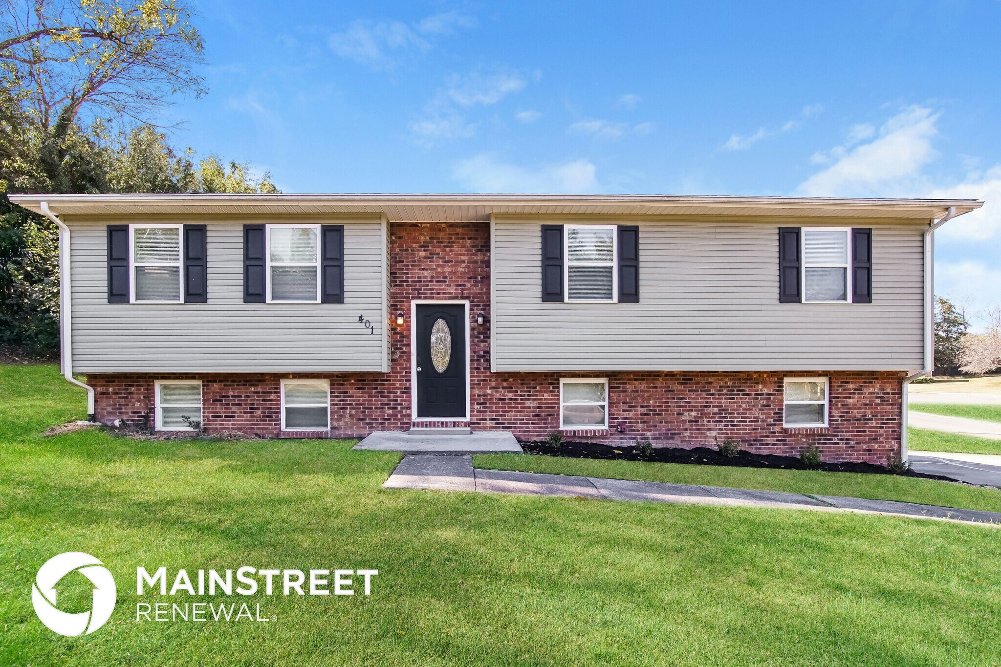 Building Photo - 401 Swanee Dr