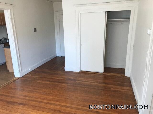 Building Photo - 1163 Boylston St