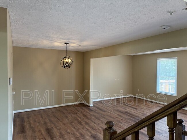Building Photo - 12744 Wedgedale Ct