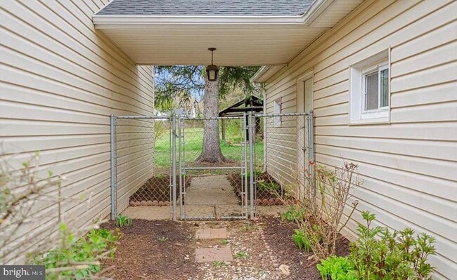 Building Photo - 7804 Old Carolina Rd