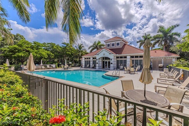 Building Photo - 7837 Hawthorne Dr