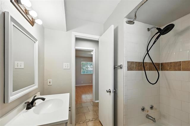 Building Photo - 107 Belden Cir