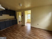 Building Photo - 2 E Vine St