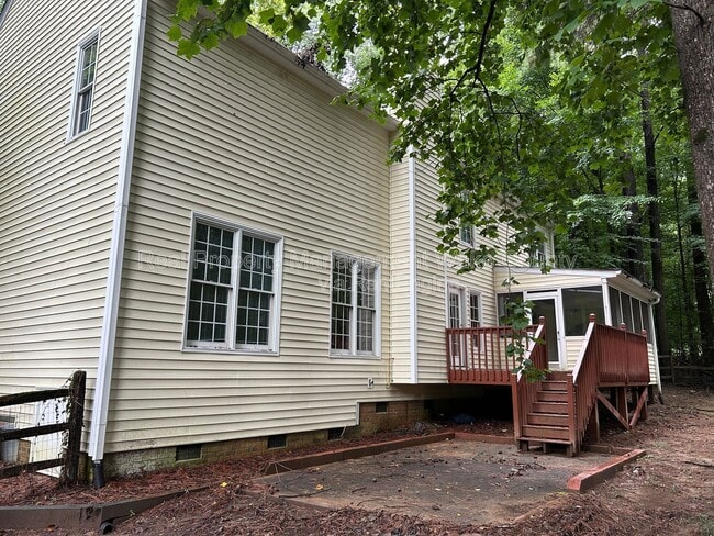 Building Photo - 106 Oak Spring Ct