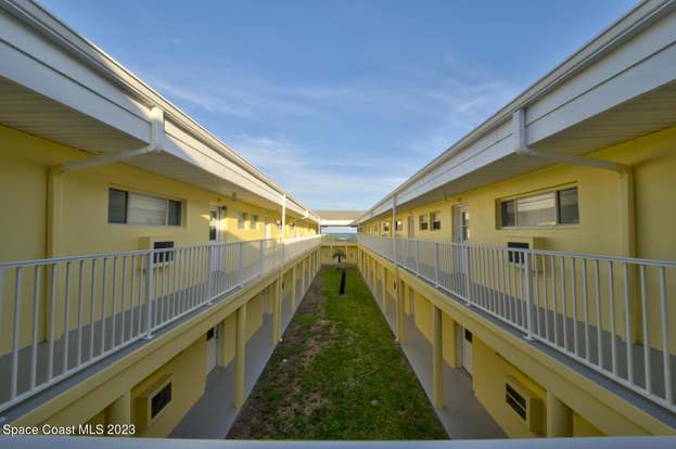 Building Photo - 3820 Ocean Beach Blvd