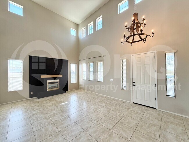 Building Photo - 12908 W Sierra Vista Dr