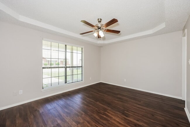 Building Photo - 1824 Island View Dr