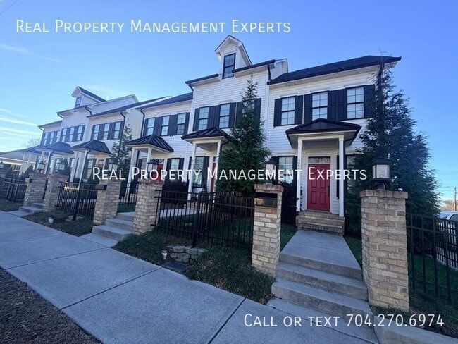 Building Photo - 269 W G St