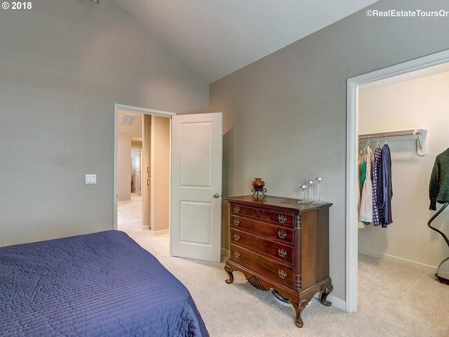 Building Photo - Amazing Location in NW Portland! Gorgeous 2 BD Townhome in Arbor Parc!