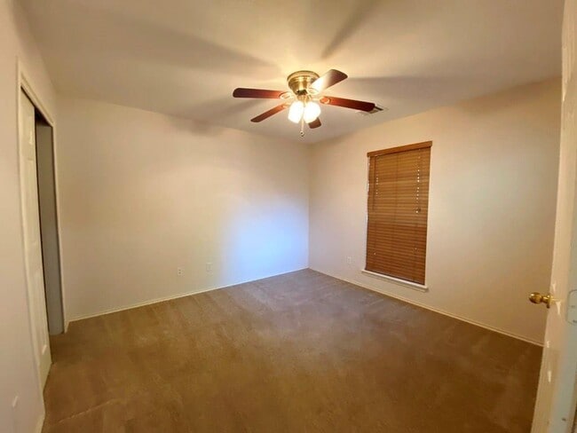 Building Photo - 145 Strawn