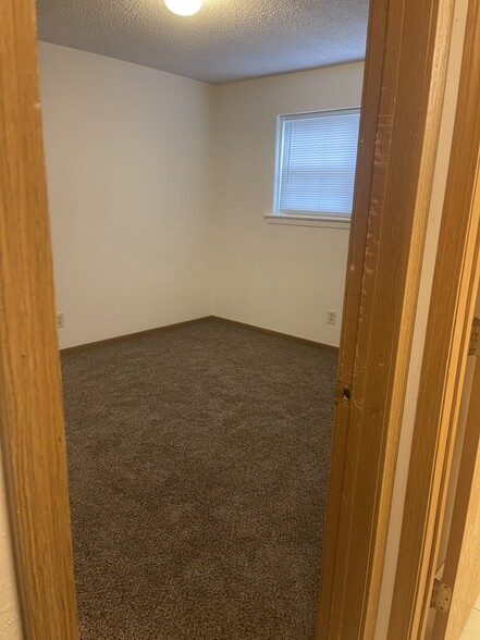 Building Photo - 1648 Towne Dr