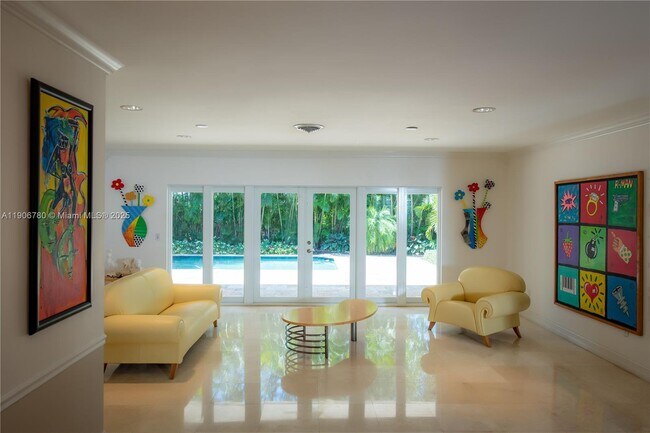 Building Photo - 928 Escobar Ave