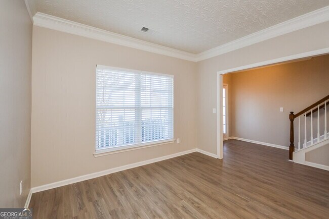 Building Photo - 80 Meadowbrook Ct