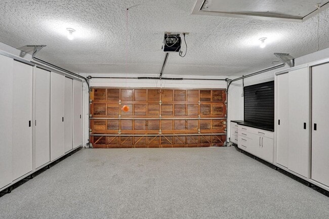 Building Photo - 1283 Barnstaple Cir