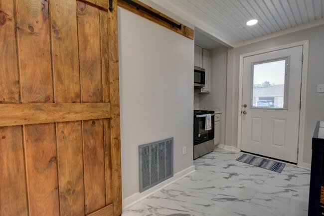 Building Photo - 23950 Coats Rd