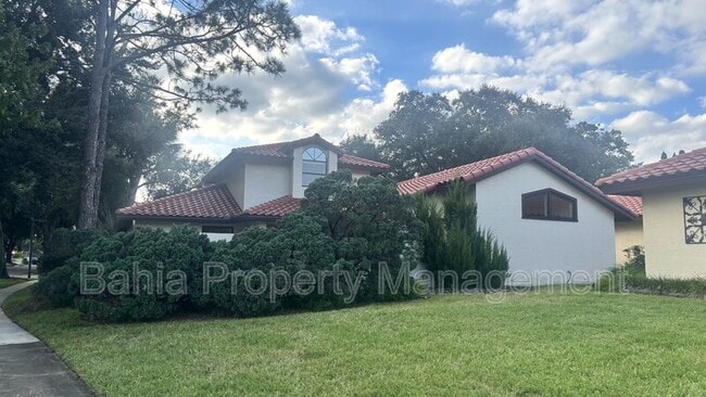 Building Photo - 8215 Saragoza Ct