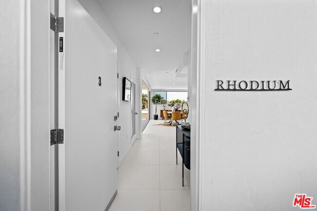 Building Photo - 621 Kings Rd