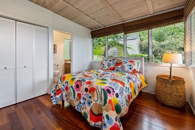 Building Photo - 76-886 Hualalai St