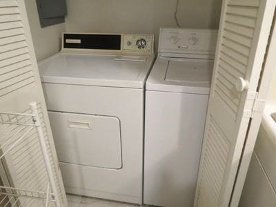 Building Photo - 5307 Pooks Hill Rd