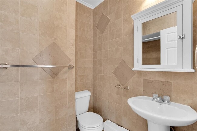 Building Photo - 17 S 4th Ave