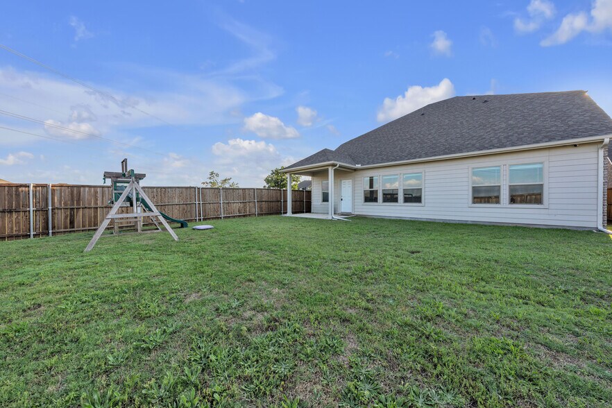 Building Photo - 10012 Callan Ln