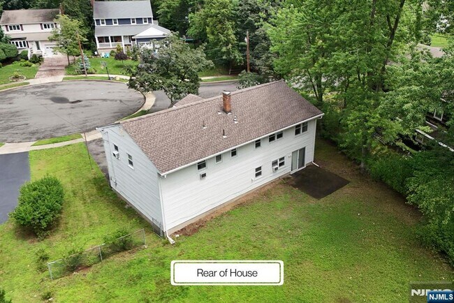 Building Photo - 504 Corella Ct