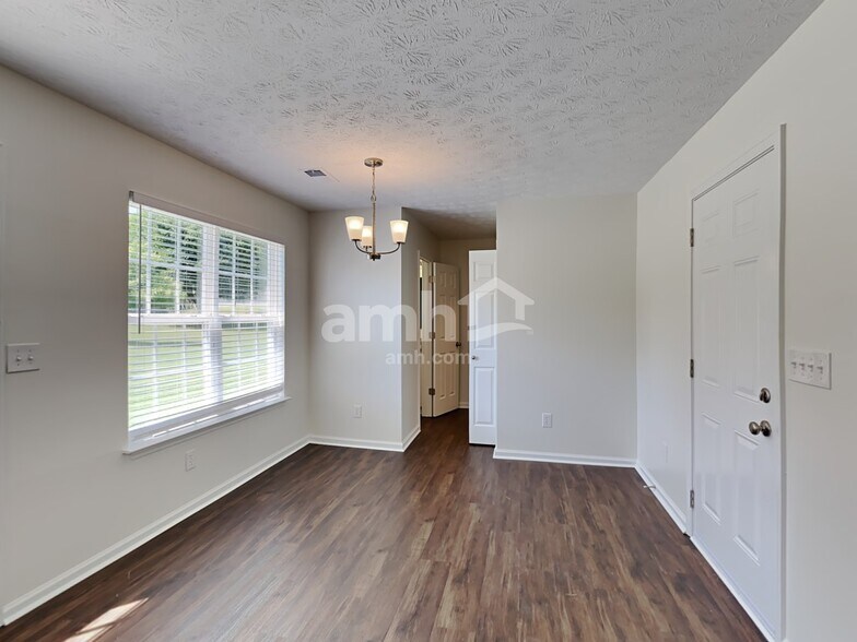 Building Photo - 3772 Emperors Cove