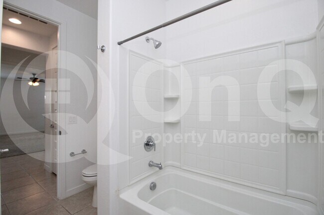 Building Photo - 16396 W Questa Dr