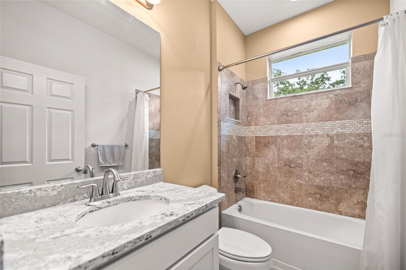 Building Photo - 2383 N Brentwood Cir