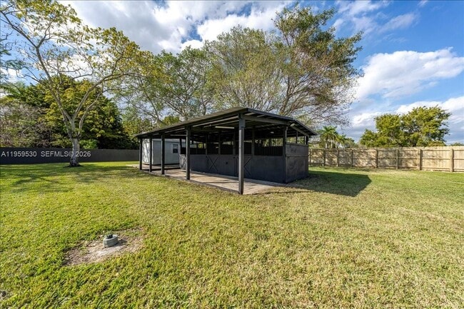 Building Photo - 7705 SW 66th St