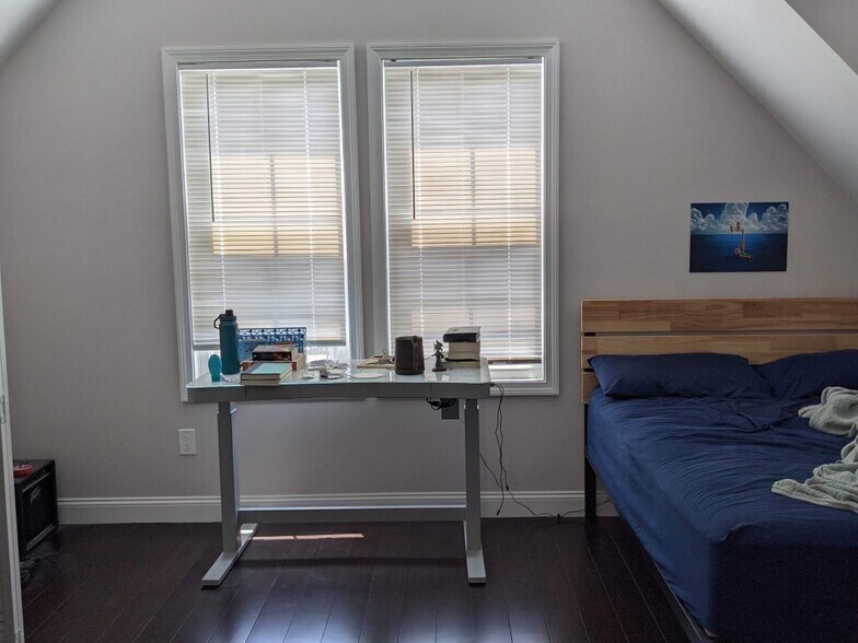 Building Photo - 318 Concord Ave