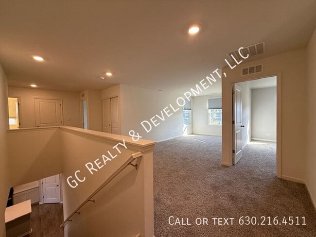 Building Photo - 1694 Cottage Dr