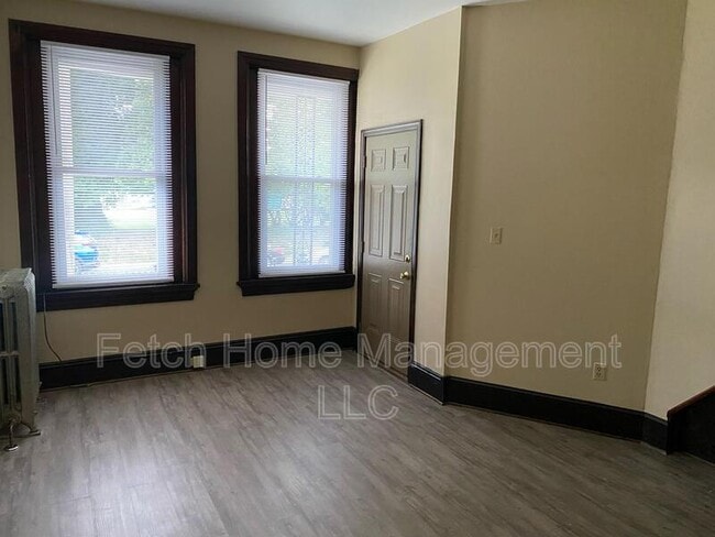 Building Photo - 129 N 2nd St