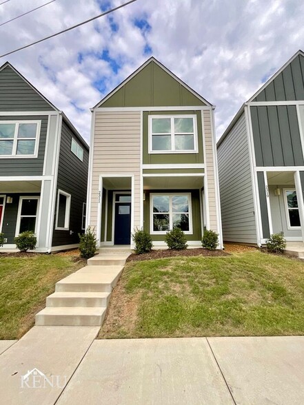 Building Photo - 2359 E 19th St