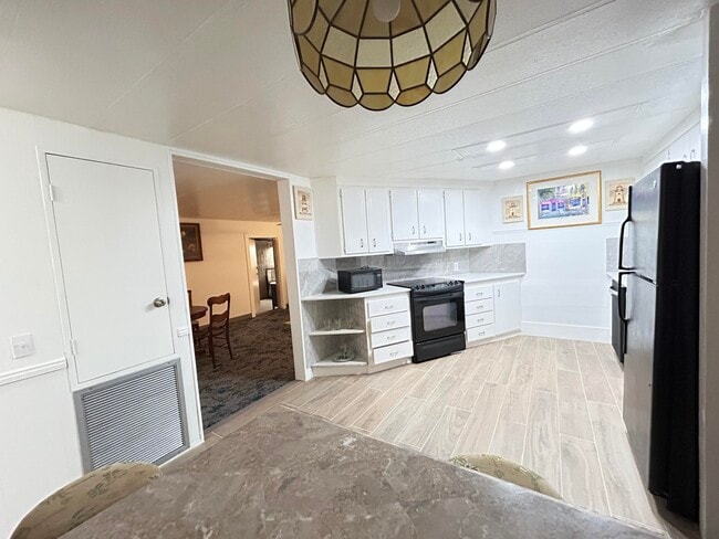 Building Photo - 8888 Kings Dr