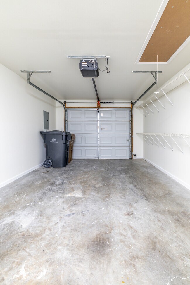 Building Photo - 1315 Lucy Way