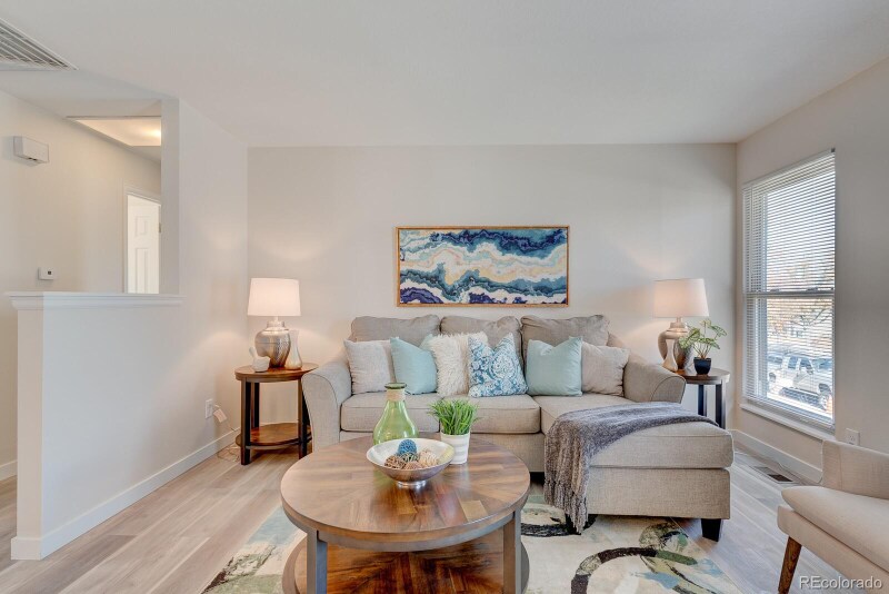 Building Photo - 2065 S Ivory St