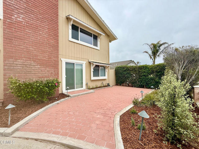 Building Photo - 5241 Beachcomber St
