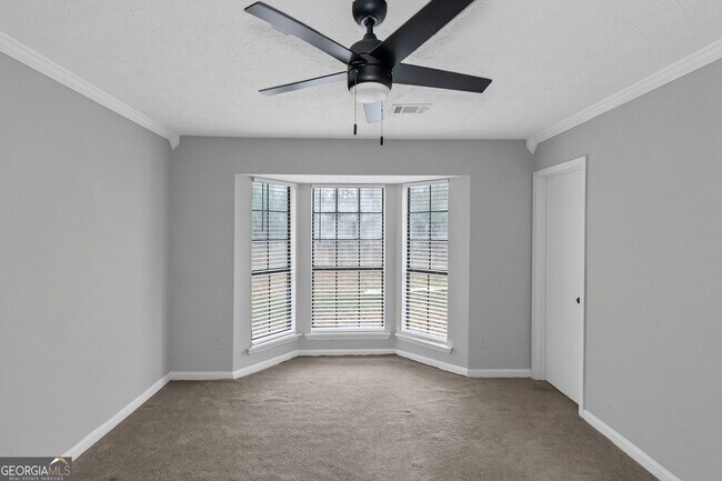 Building Photo - 321 Summerwood Ln