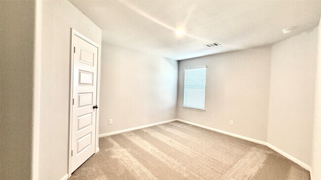 Building Photo - 2340 Mooneye Ct