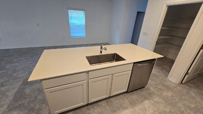 Building Photo - 3936 Willow Brk Dr