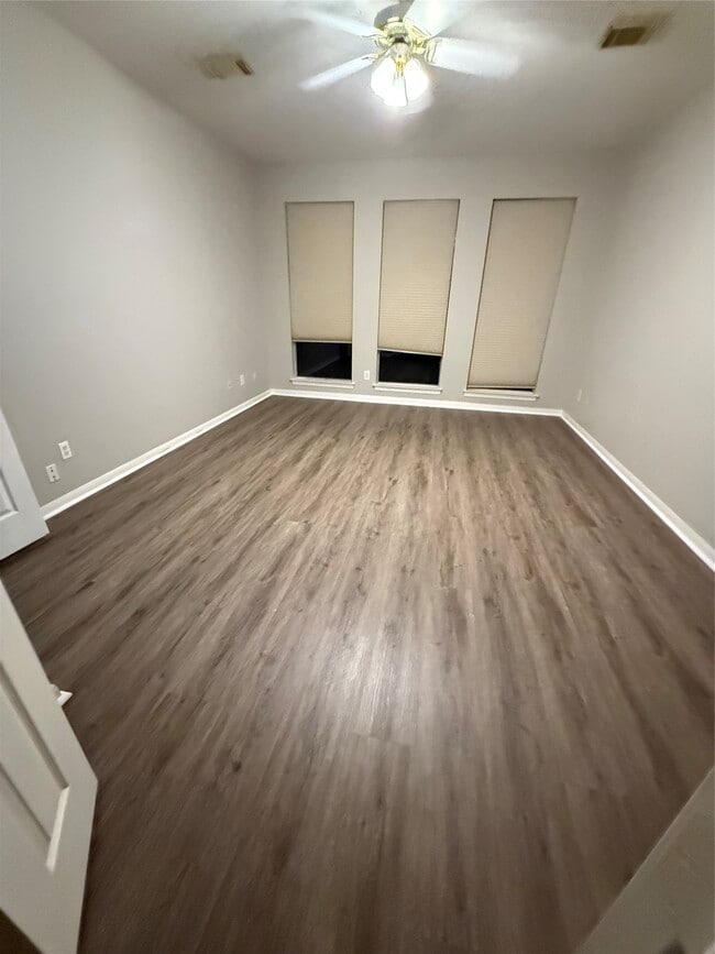 Building Photo - 122 Crystal Reef Dr