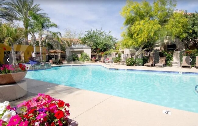 Building Photo - 11375 E Sahuaro Dr