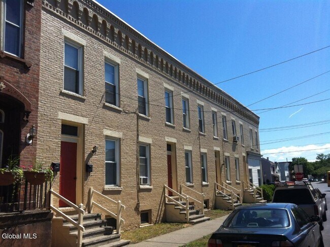 Primary Photo - 509 23rd St