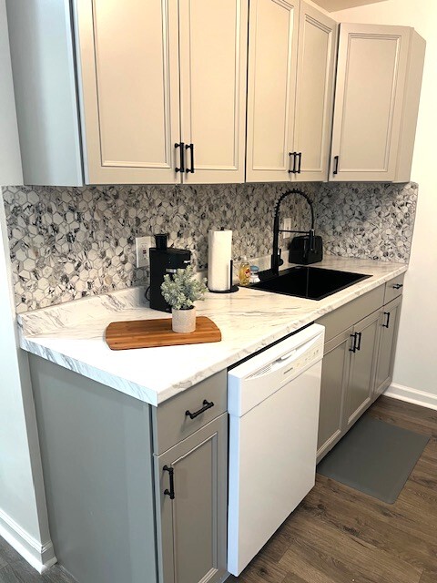 Building Photo - West Grant St Apartments